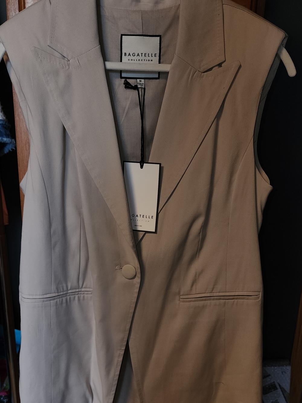 Bagatelle Sleeveless Tailored Blazer Vest in Neutral Beige $72 NWT